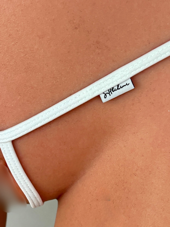 STRINGI z dziurką w kroku 1007-5